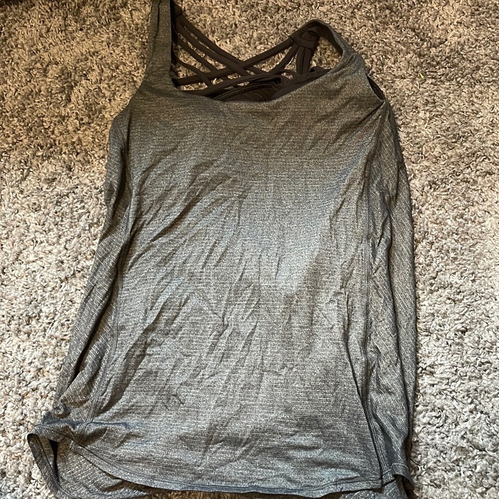 lulu lemon tank top barely worn